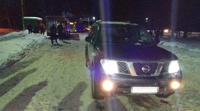 В Новополоцке подросток выбежал из-за автобуса под колеса внедорожника